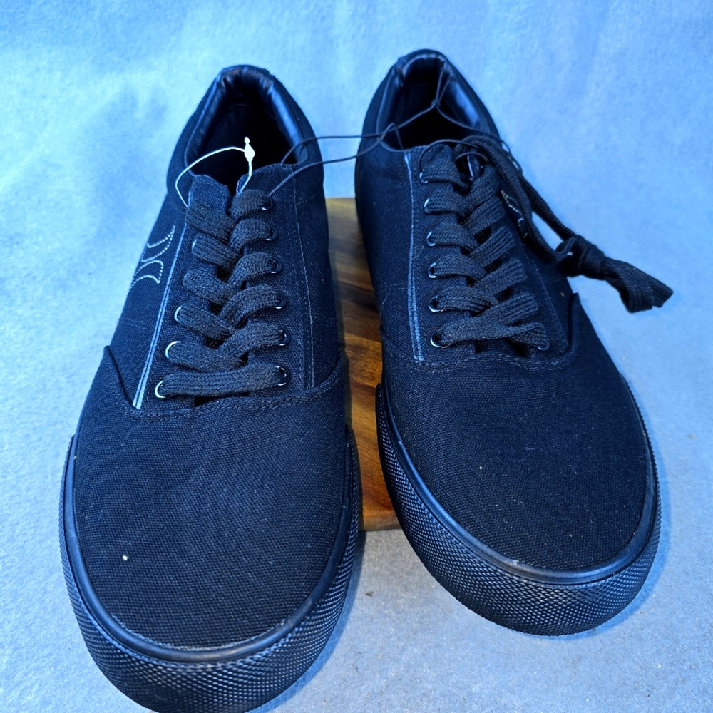 Men's Sz 12 **New** Hurley Black Lace Sneakers